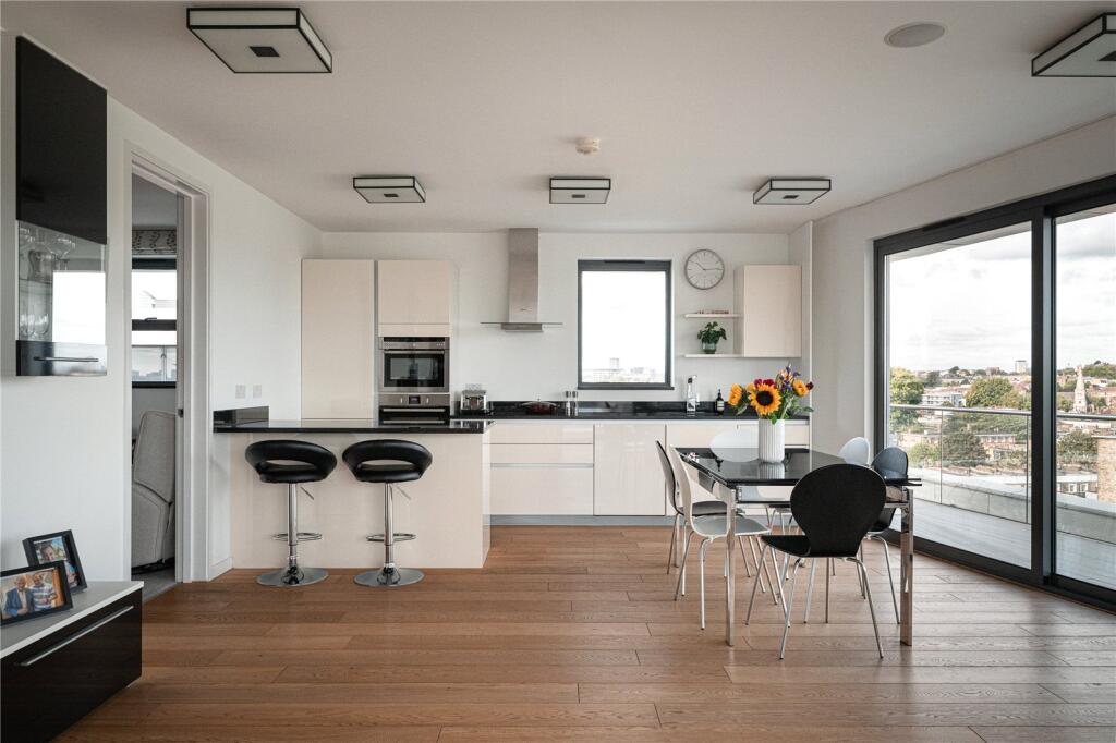 Apartment in London - View 4