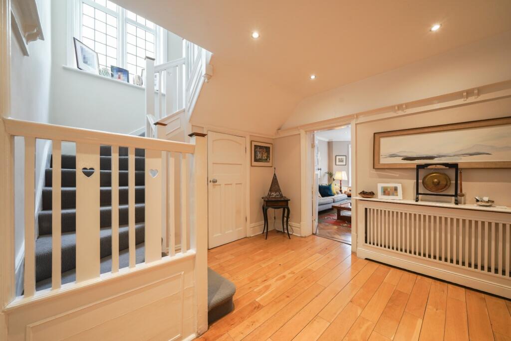House in London - More
