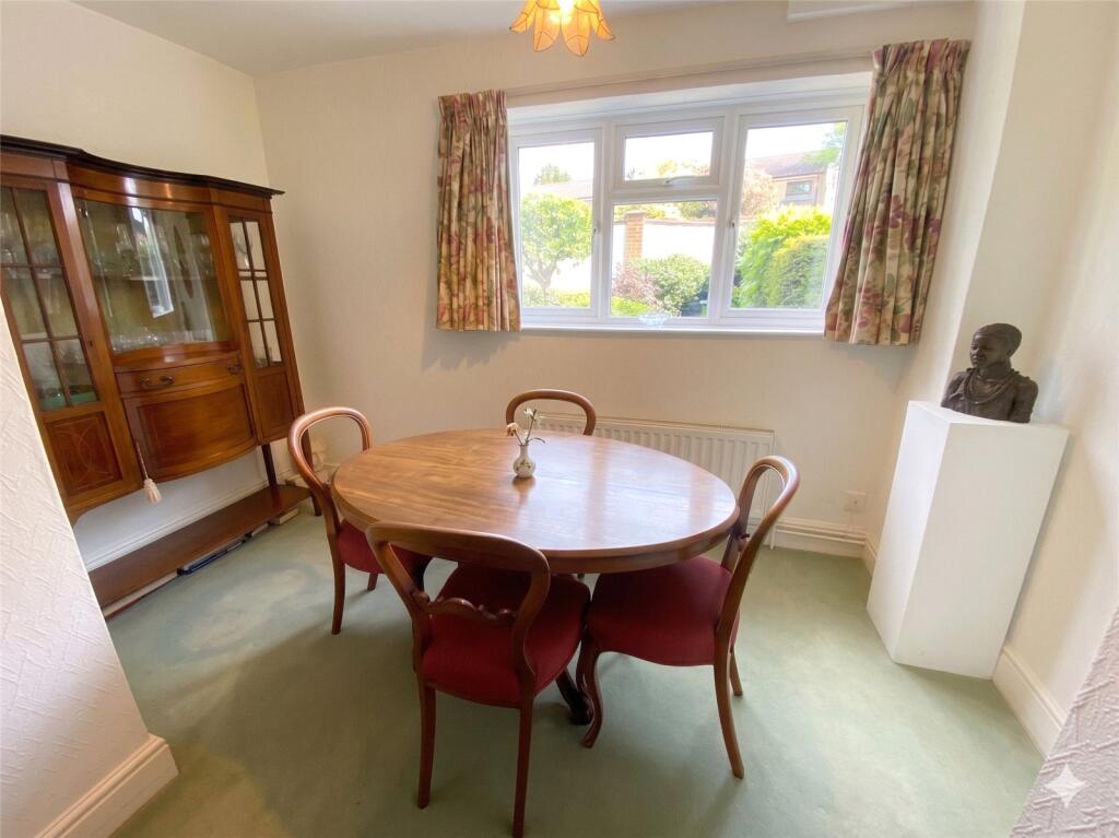 Frimley Green Road, Frimley, Camberley photo 4