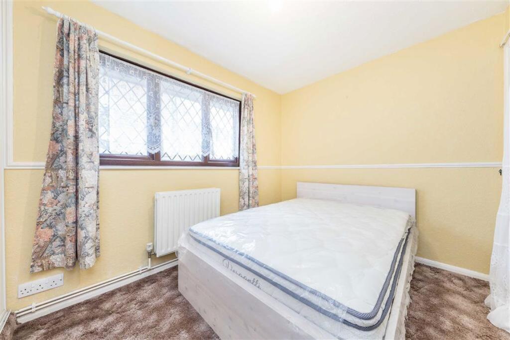 2 bedroom house for rent