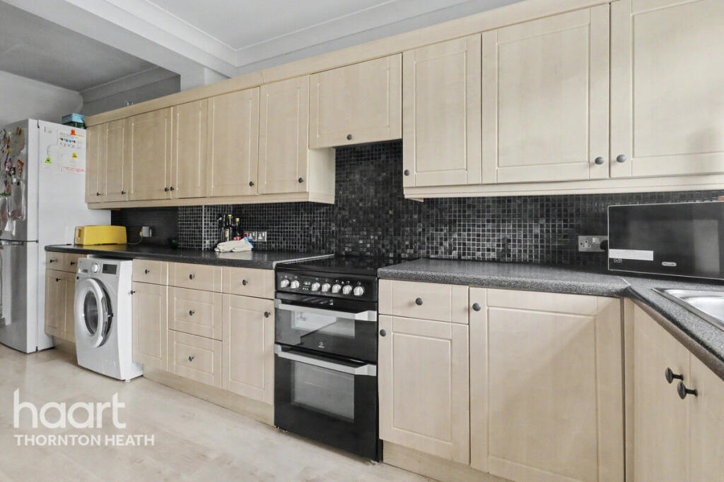 3-bed semi-detached on Briar Road, LONDON, £625,000