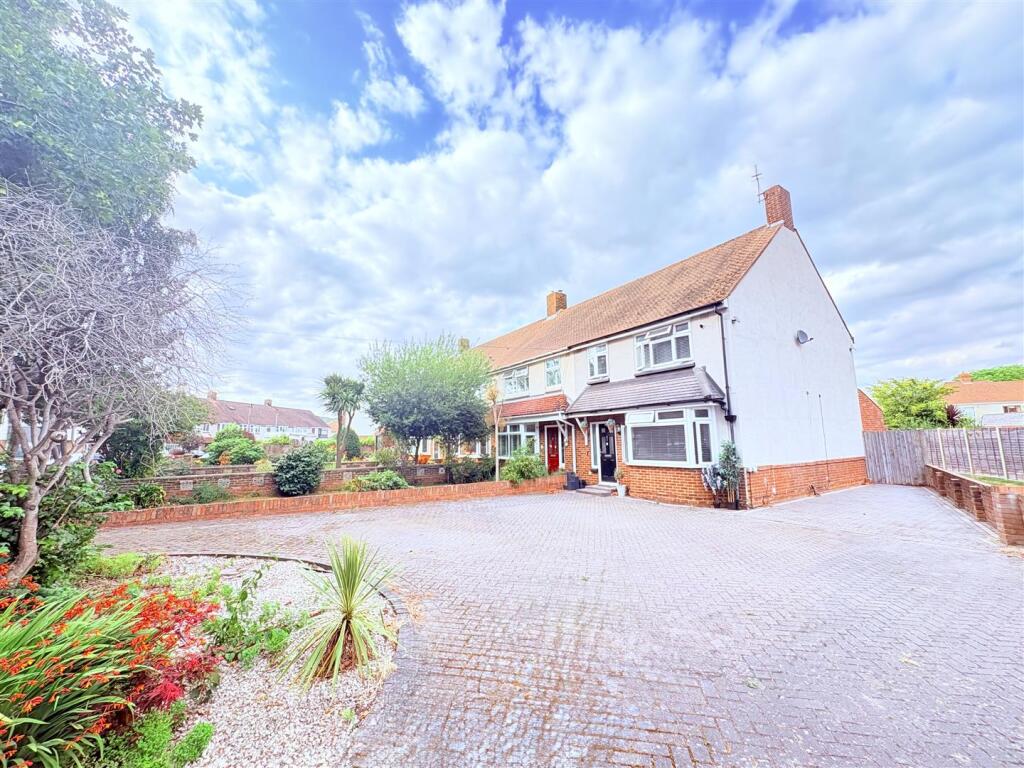Main image of property: Kinross Crescent, Drayton