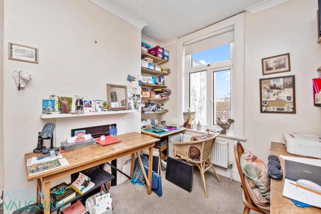 College Gardens, Brighton – další