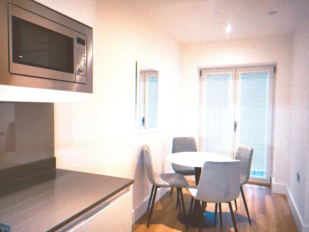 Apartment in London - View 5