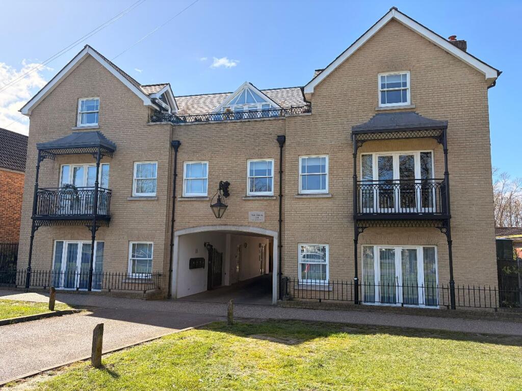 Main image of property: Flat , The Green, - Seven Arches Road, Brentwood