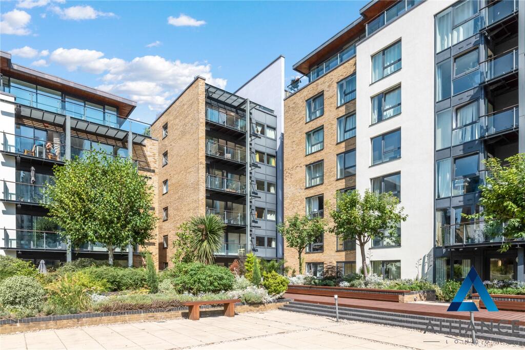Main image of property: Boardwalk Place, London, E14