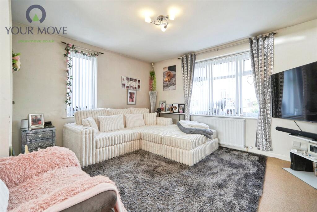 House in Keighley, Knowle Park - View 2