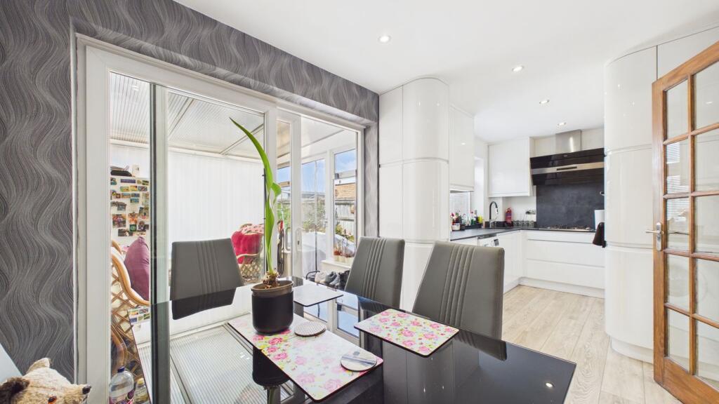 House in Peterborough, Orton Longueville - View 2