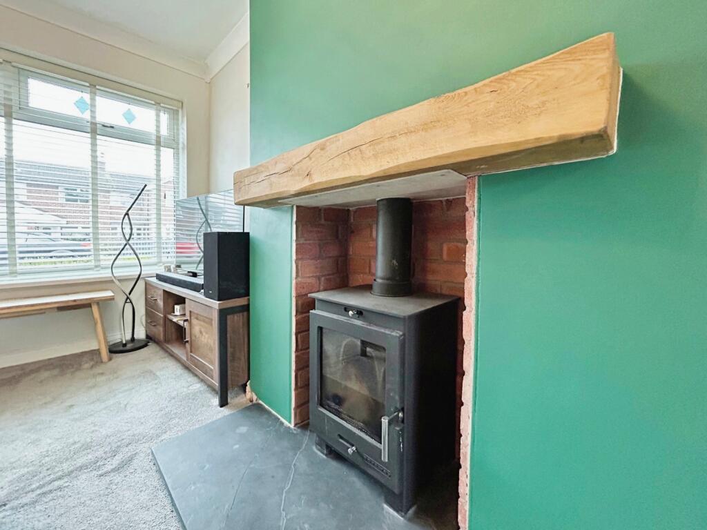 Harris Road, Lostock Gralam, Northwich, Cheshire, CW9 photo 4