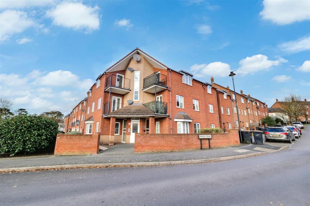 Main image of property: Spruce Road, Nuneaton, CV10