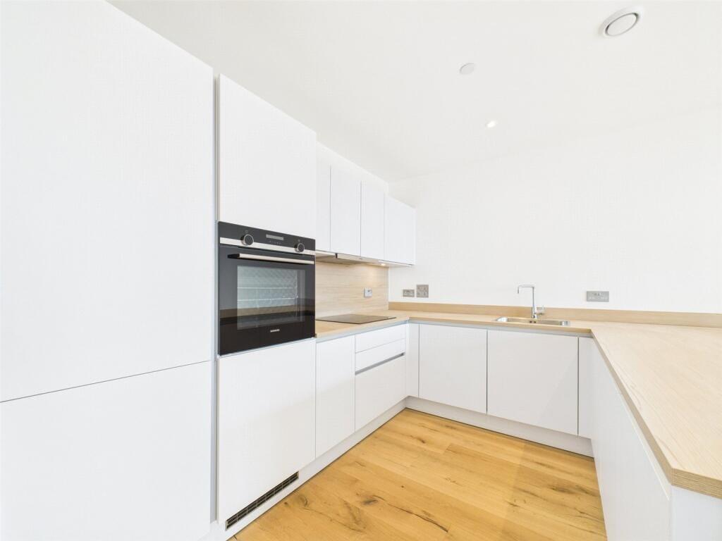 Apartment in Edinburgh - More