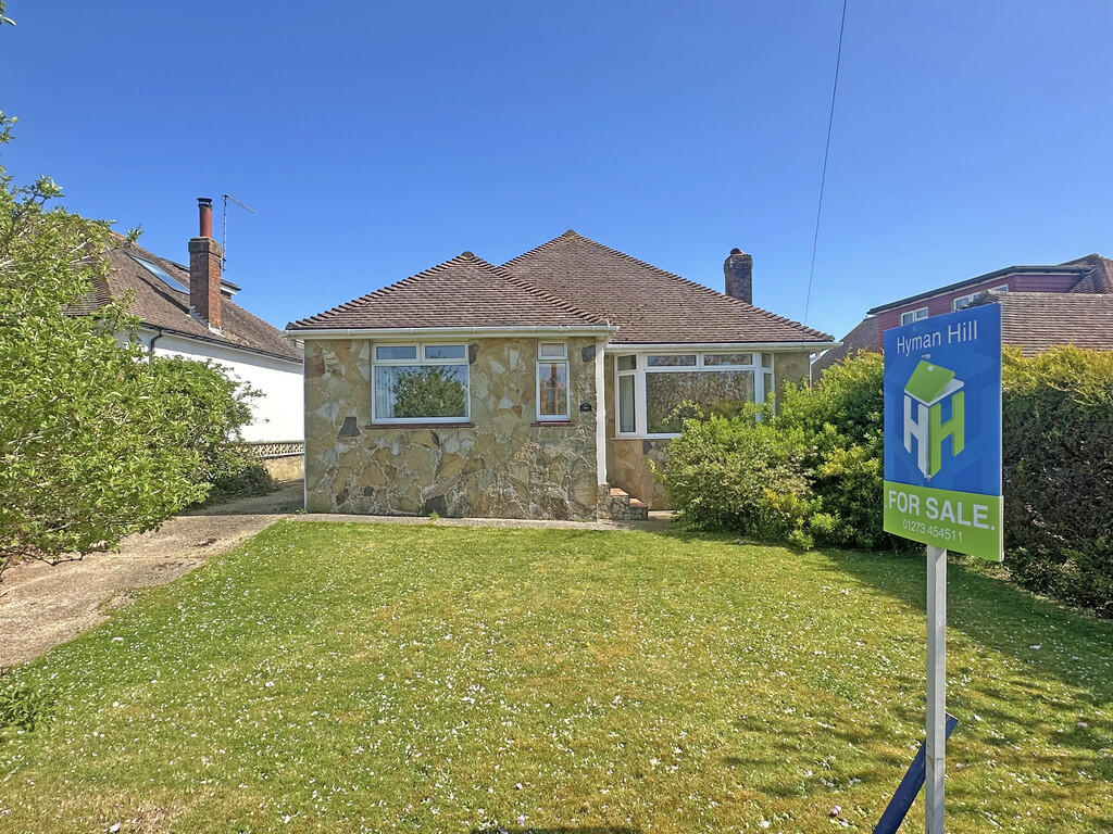 3-bed detached on Hawkins Crescent, Shoreham-by-Sea, £450,000