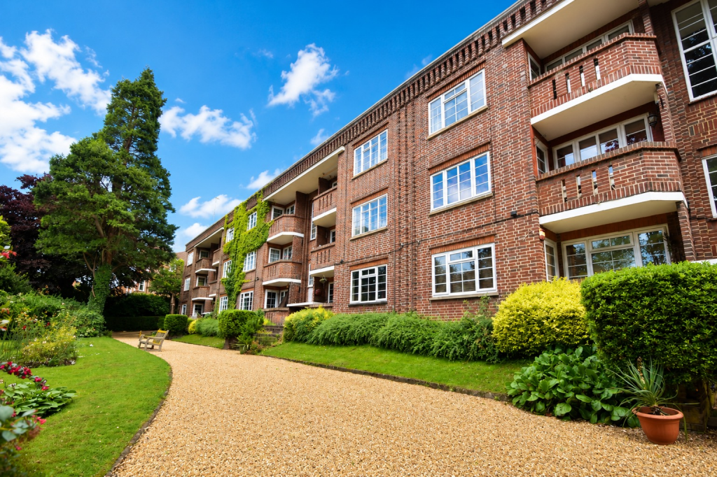 Main image of property: The Mount, Luton, Bedfordshire, LU3 1BU