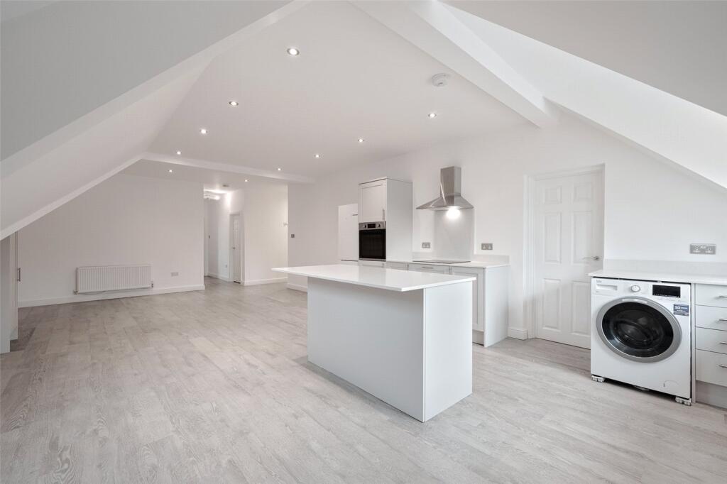 Main image of property: Finchampstead Road, Finchampstead, Wokingham, Berkshire, RG40