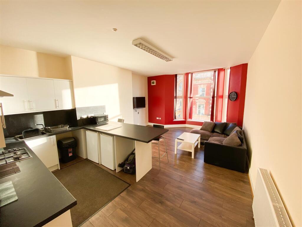 House in Portsmouth - View 4
