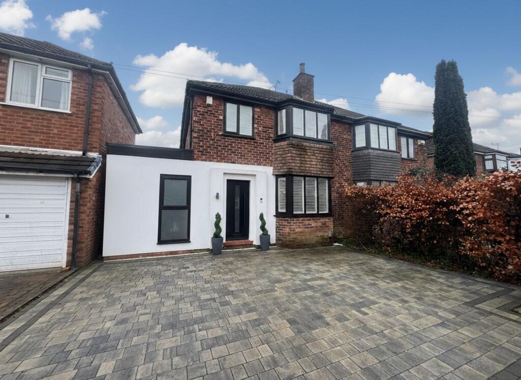 Main image of property: Parkstone Lane, Worsley, M28