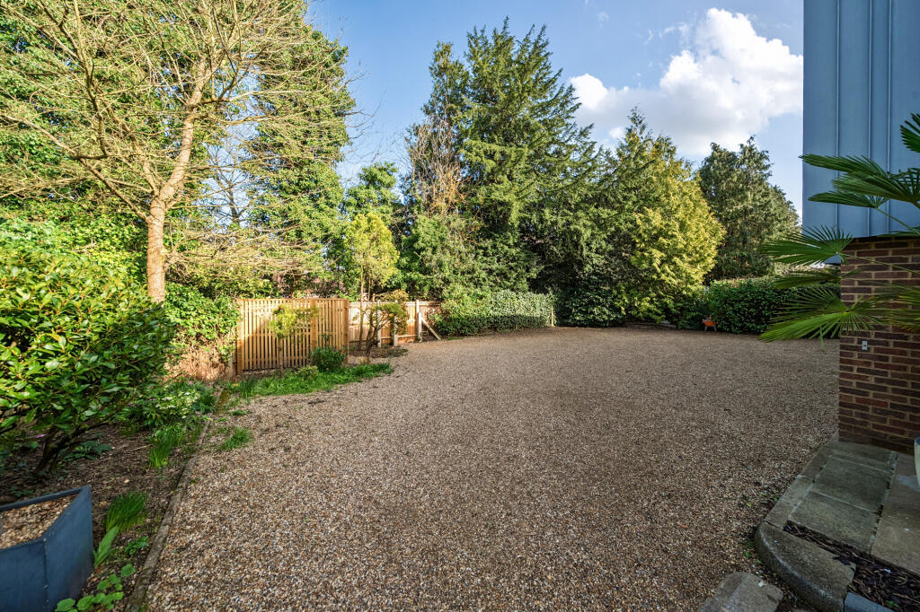 Additional image 13 of Avenue St. Nicholas, Harpenden, AL5