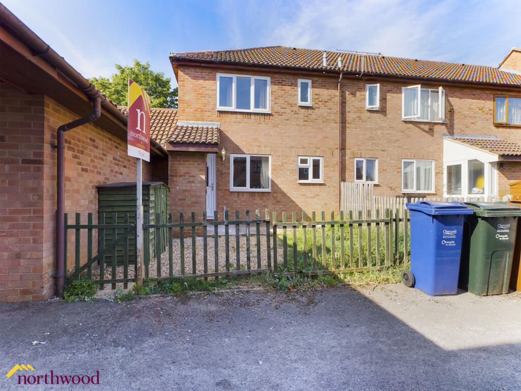Main image of property: Barcombe Close, Banbury, OX16