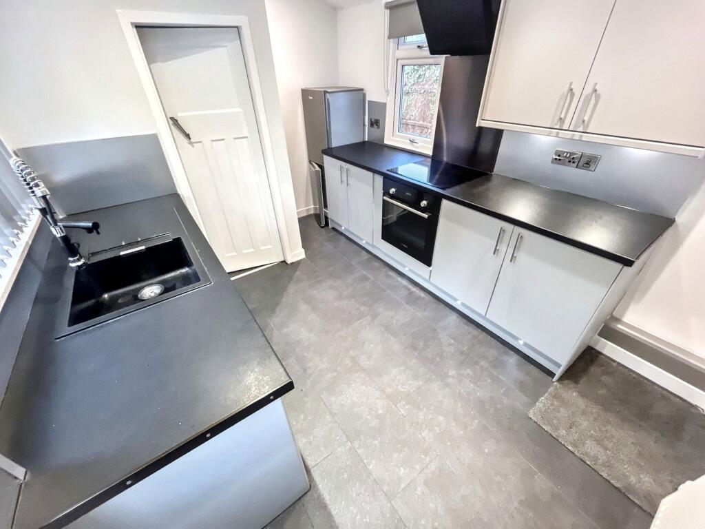 Grove Terrace, Norton , Stockton-on-Tees, Durham, TS20 2HN photo 4
