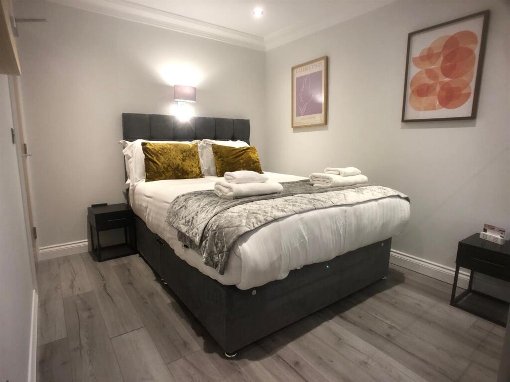 Apartment in Harrogate - View 3