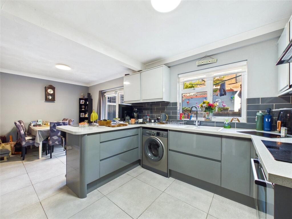 House in Ipswich, Chantry - View 4