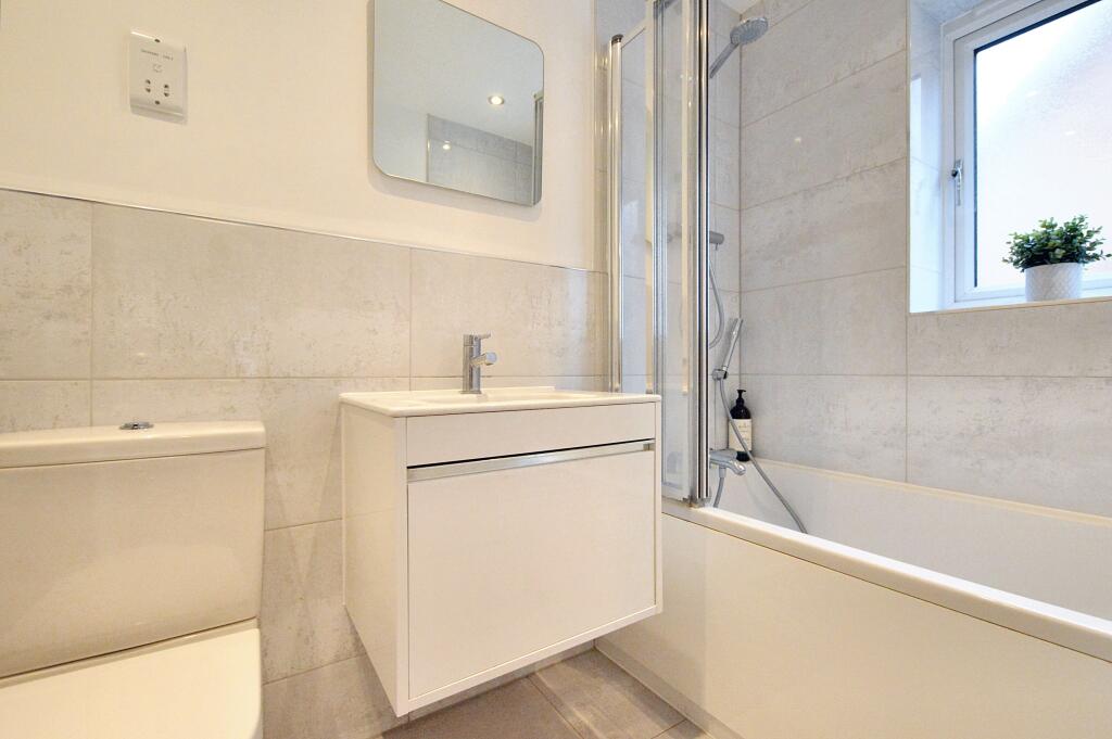 Additional image 21 of Wain Close, St Albans, AL1