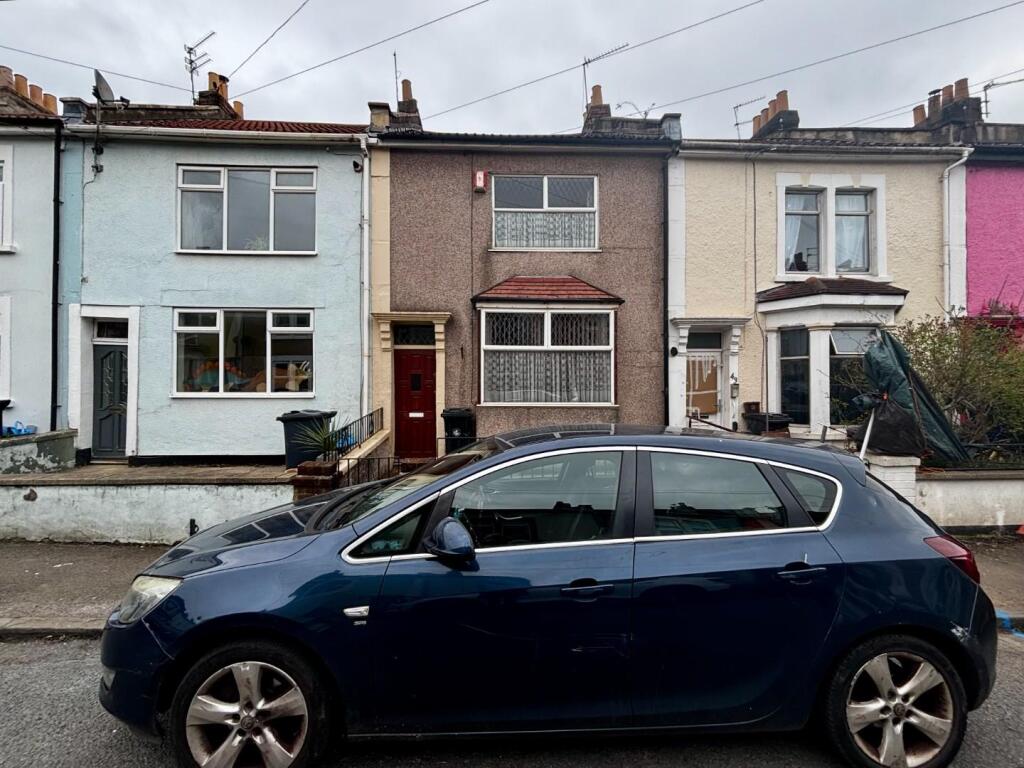 Main image of property: Hinton Road, Greenbank, Bristol BS5 6HA