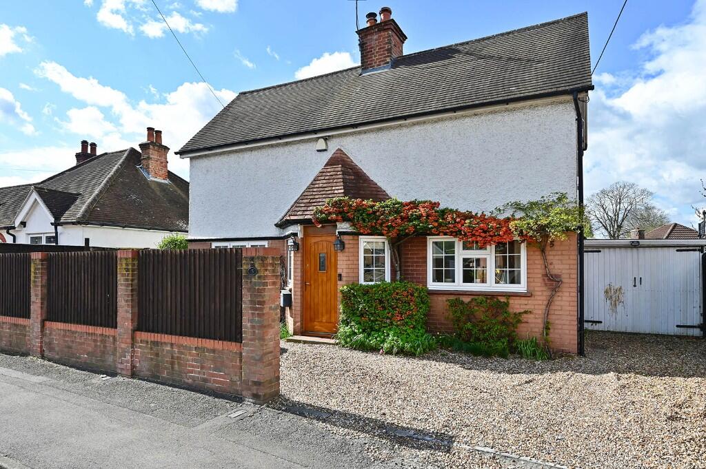 Main image of property: Sandhurst Road, Yateley, Hampshire, GU46