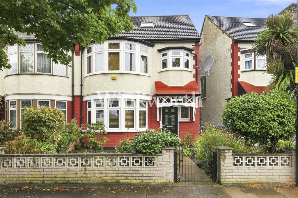 Main image of property: Connaught Gardens, London, N13