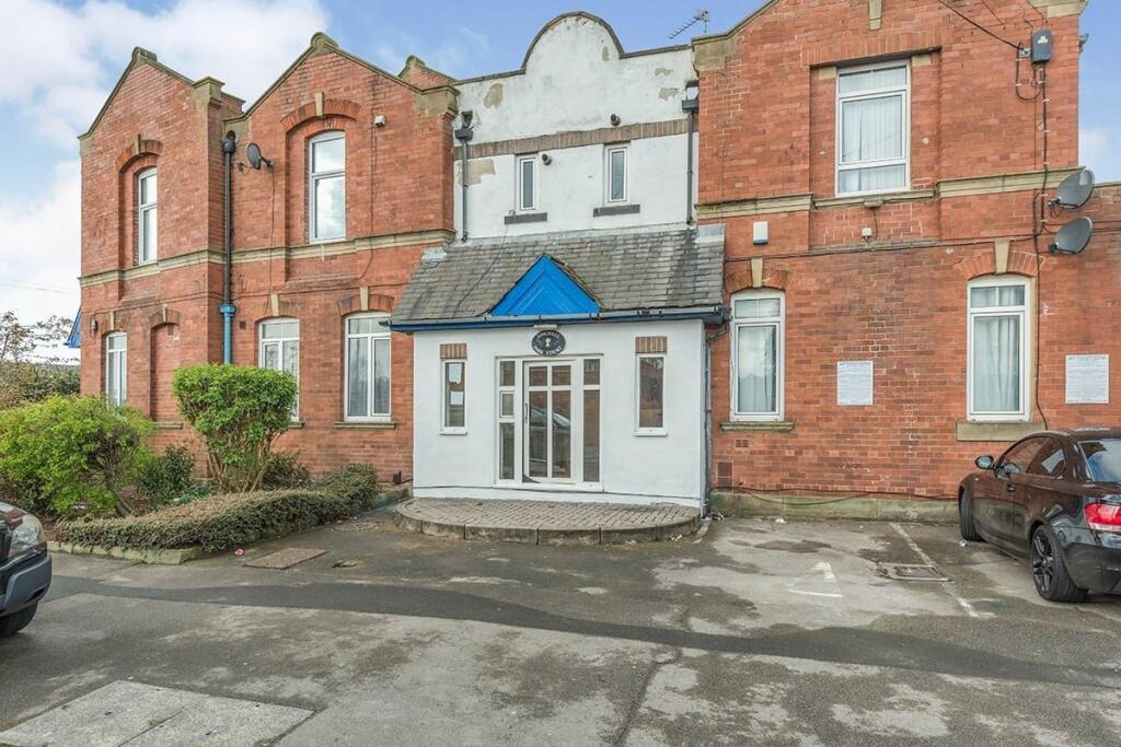 Main image of property: North Lingwell Road, Leeds, West Yorkshire, LS10
