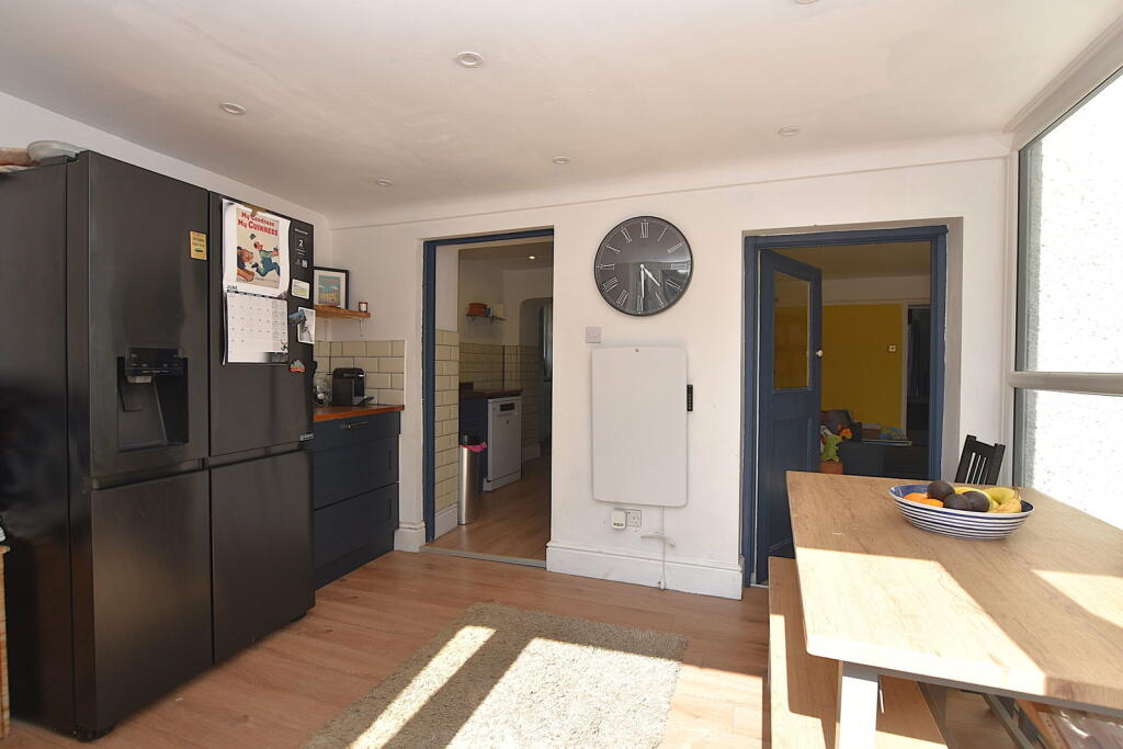 House in Wirral, Liverpool City Region - View 5