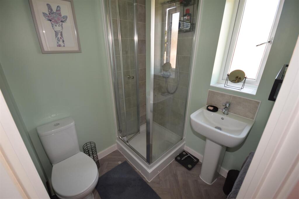 House in Northampton, Kingsthorpe - More