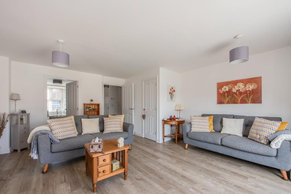 House in East Hampshire, Causeway, Petersfield - View 3
