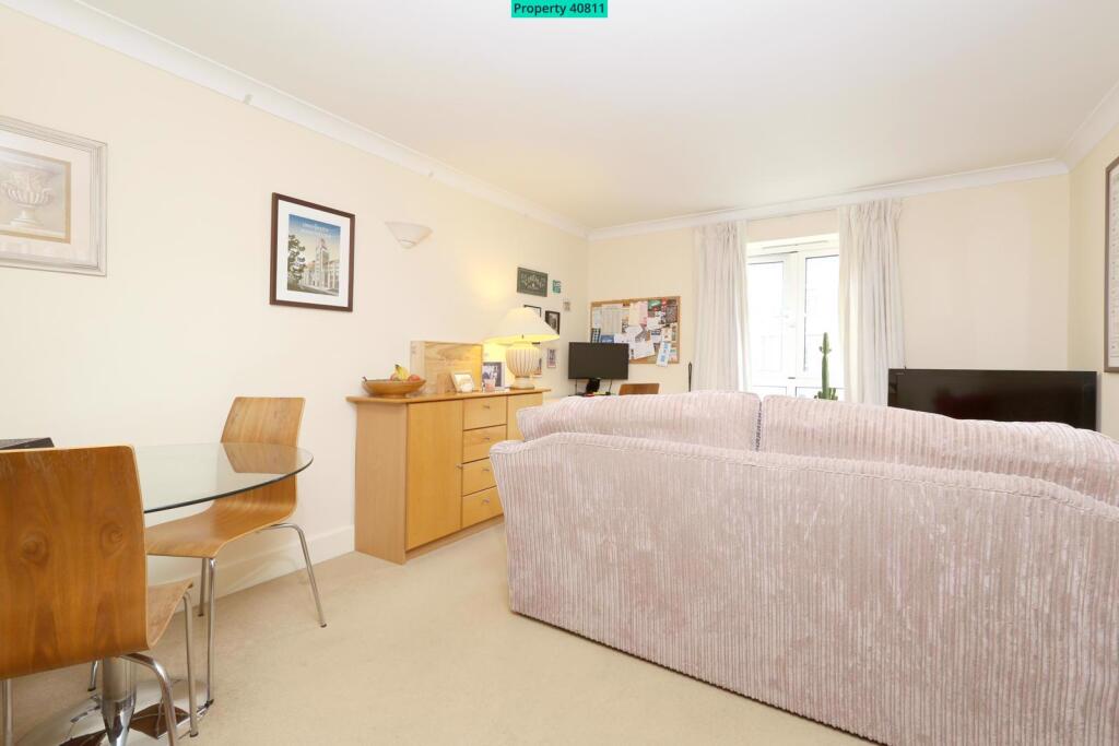 Apartment in London - View 3