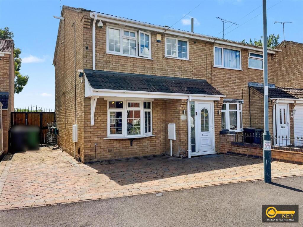 Main image of property: Freesland Rise, Nuneaton