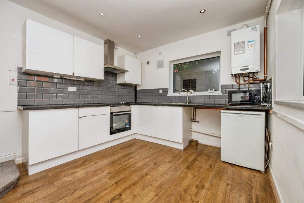 House in Dudley - View 2