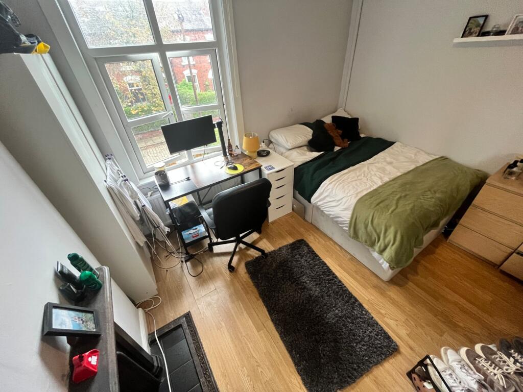 House in Leeds - View 5