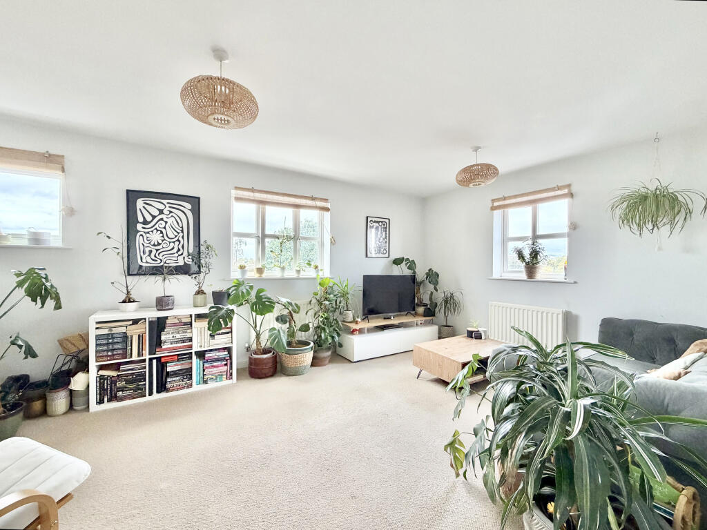 Apartment in Taunton, Obridge - View 3