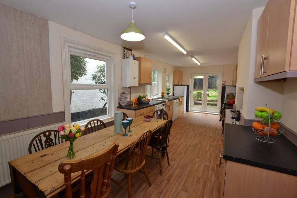 House in Exeter - View 5