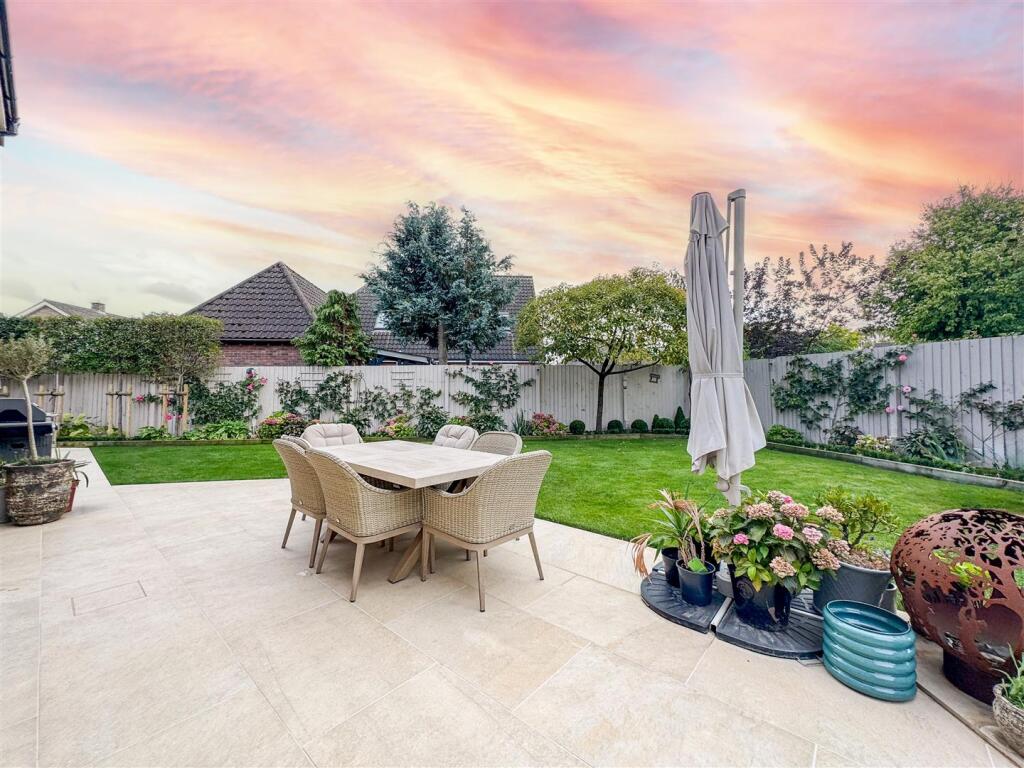 4-bed detached on Eldo Road, West Row, £499,995