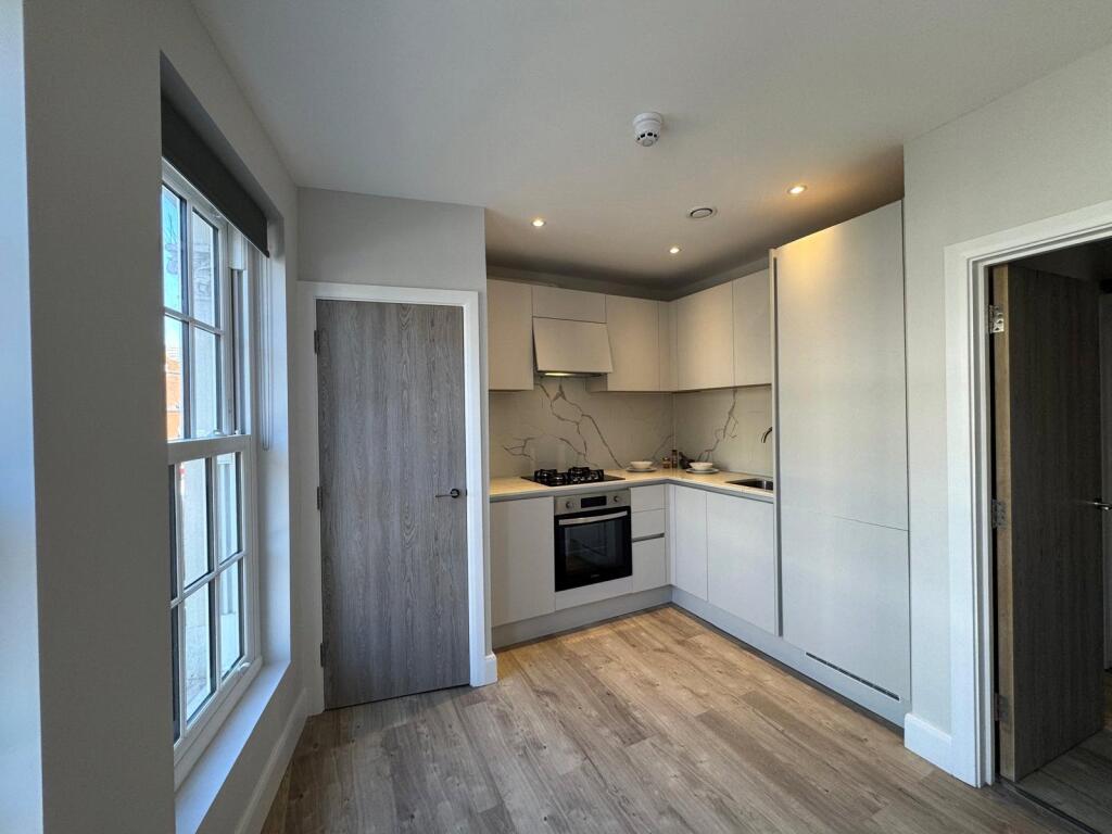 Main image of property: High Road, Willesden, NW10