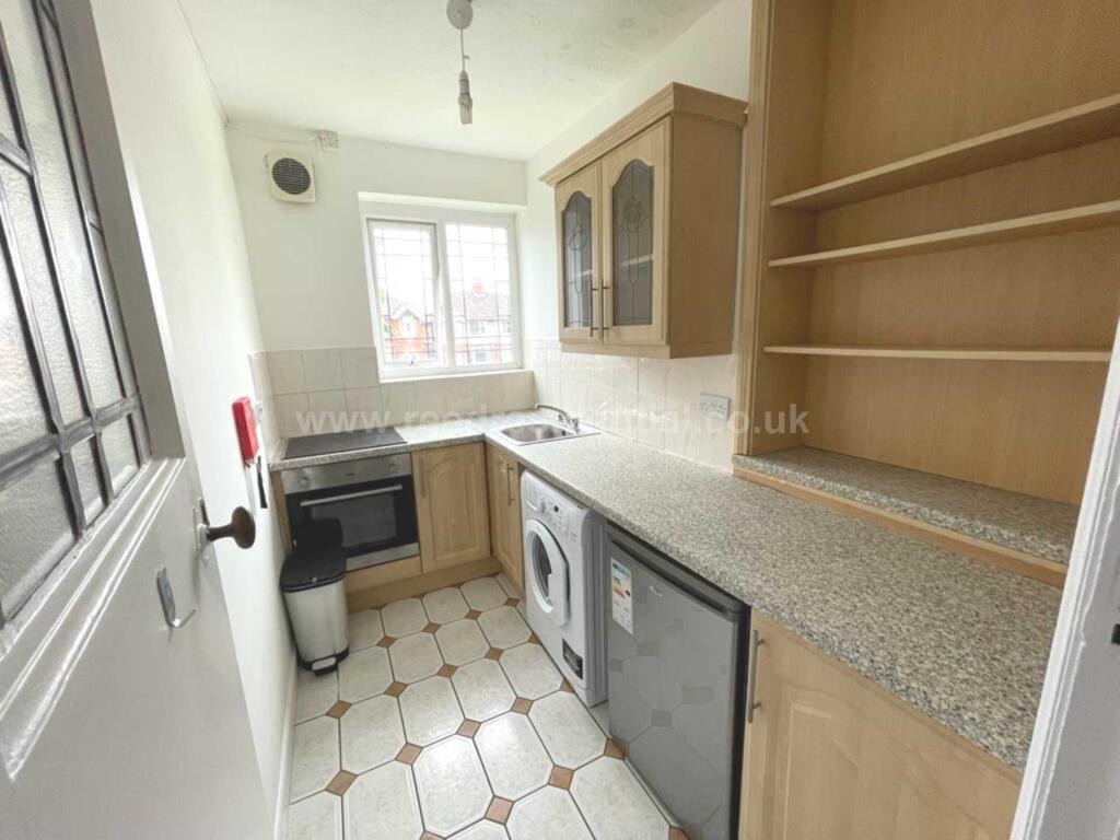 Additional image 2 of Flat 8 Weoley Court, 201 Gibbins Rd, West Midlands, B29