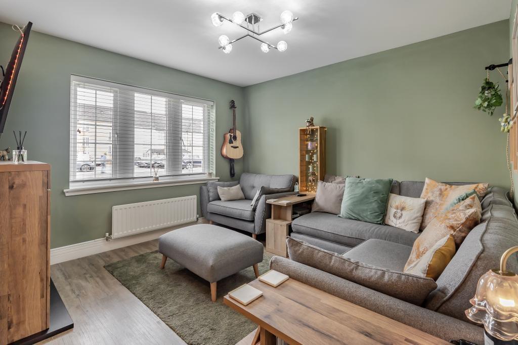 House in Larbert, Kinnaird Village - View 5