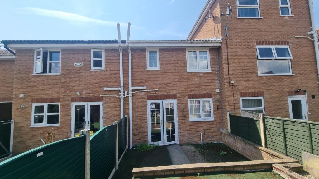 House in Oldham - View 3