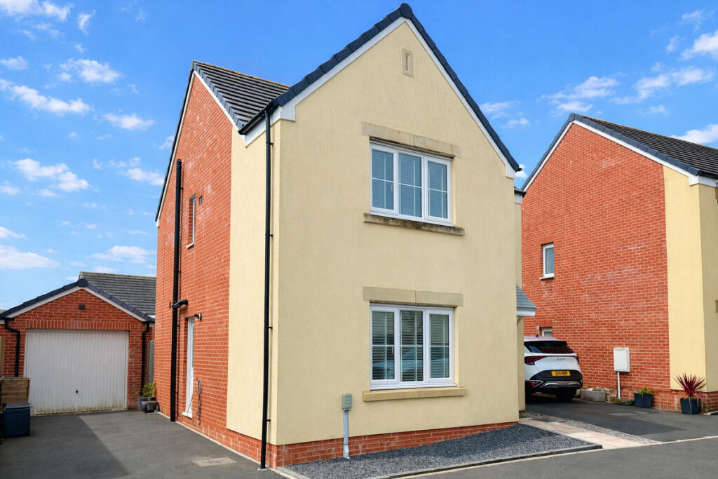Main image of property: Llys Ceirios, Bridgend, CF35