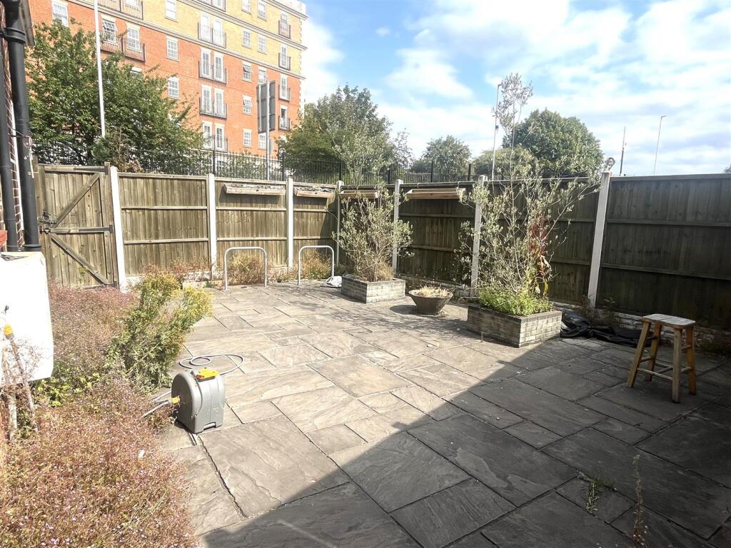 Property photo 8