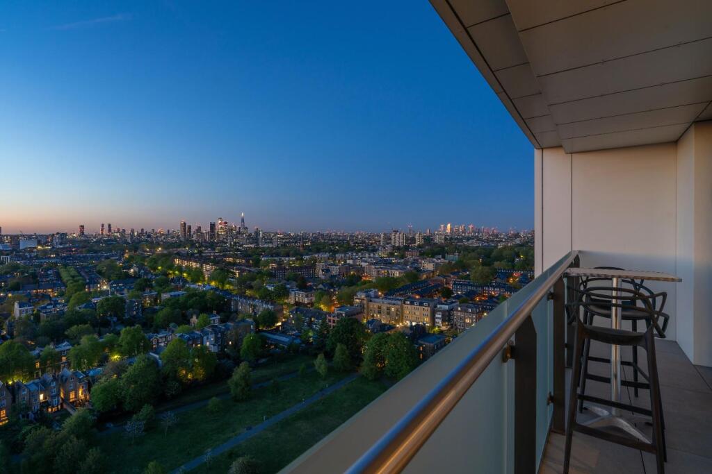 Apartment in London, Stockwell Park, Stockwell - More