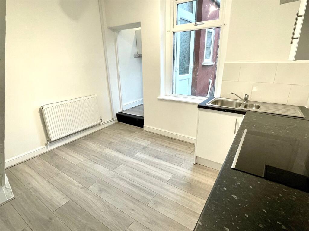 House in Lancaster - View 4