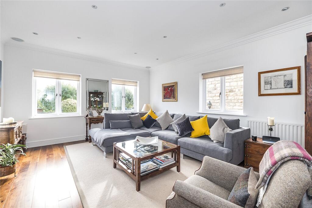 House in London - View 3