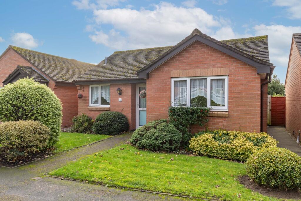 Main image of property: Ashdene Gardens, Kenilworth, Warwickshire, CV8